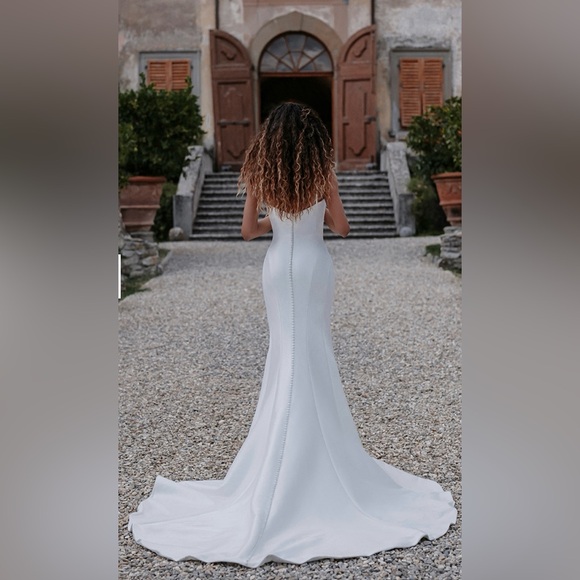 Abella by Allure E308 -Laila Wedding Dress -BRAND NEW NEVER WORN NEVER ALTERED - Picture 6 of 8